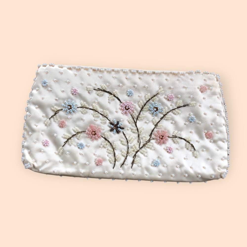 Vintage 50s 60s Beaded Floral Clutch Handmade Hong Kong Schildkraut Bridal Retro